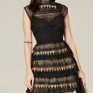 NWT bebe Leigh D8 Embroidered Dress Size 10